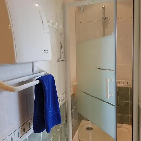 Aigue Marine Et Coquelicot * Jonzac