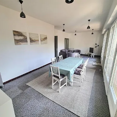 Aigue Marine Et Coquelicot Apartmán *