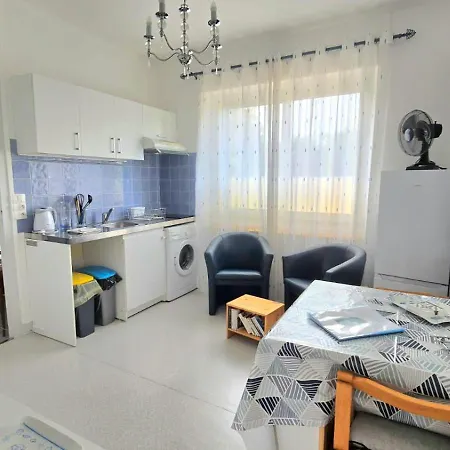 Aigue Marine Et Coquelicot Apartment Jonzac